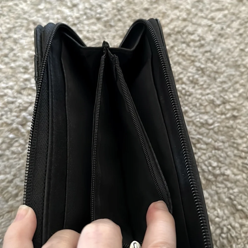 Kenneth Cole REACTION Black Faux Leather Wallet